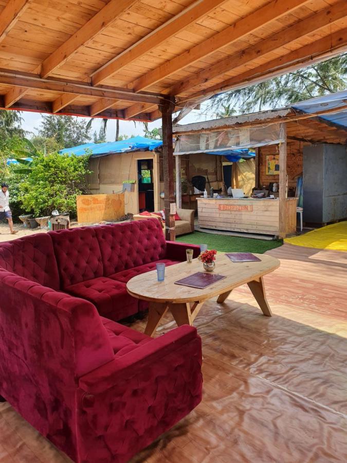 ארמבול Love Temple Beach Resort מראה חיצוני תמונה