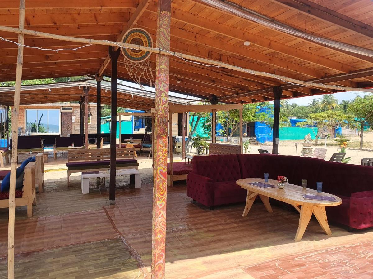 ארמבול Love Temple Beach Resort מראה חיצוני תמונה